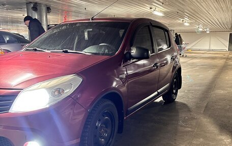 Renault Sandero I, 2012 год, 655 000 рублей, 2 фотография