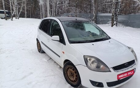 Ford Fiesta, 2008 год, 400 000 рублей, 2 фотография