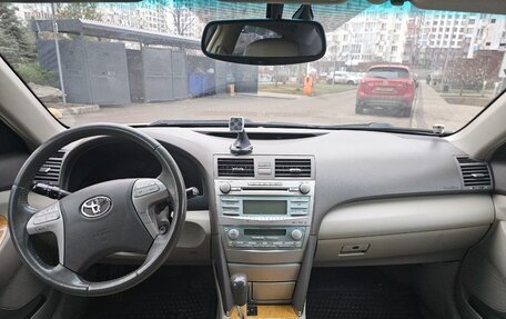 Toyota Camry, 2007 год, 1 190 000 рублей, 10 фотография