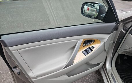 Toyota Camry, 2007 год, 1 190 000 рублей, 9 фотография