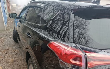 Toyota RAV4, 2017 год, 2 860 000 рублей, 4 фотография
