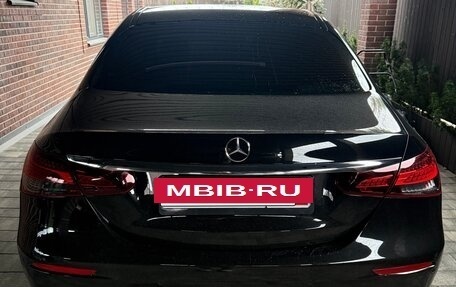 Mercedes-Benz E-Класс, 2020 год, 3 430 000 рублей, 5 фотография