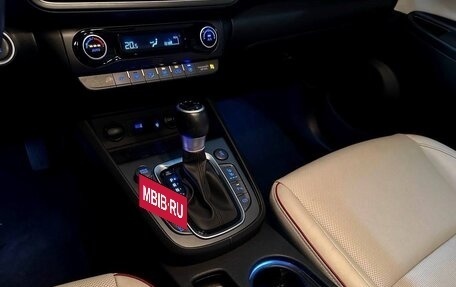 Hyundai Kona I, 2022 год, 2 600 000 рублей, 8 фотография