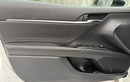 Toyota Camry, 2021 год, 2 800 000 рублей, 9 фотография