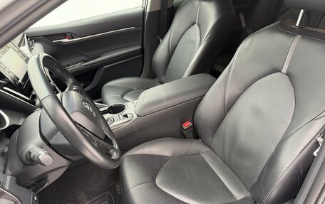 Toyota Camry, 2021 год, 2 800 000 рублей, 8 фотография