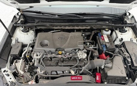 Toyota Camry, 2021 год, 2 800 000 рублей, 19 фотография