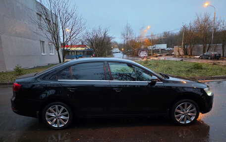 Volkswagen Jetta VI, 2011 год, 1 250 000 рублей, 6 фотография