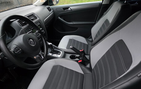 Volkswagen Jetta VI, 2011 год, 1 250 000 рублей, 8 фотография