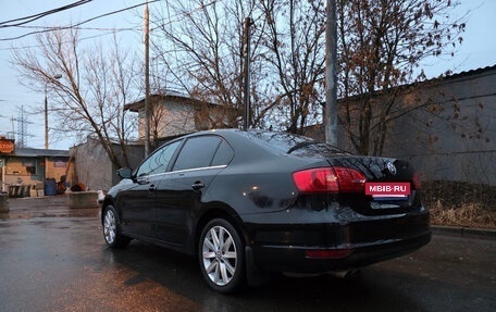 Volkswagen Jetta VI, 2011 год, 1 250 000 рублей, 4 фотография