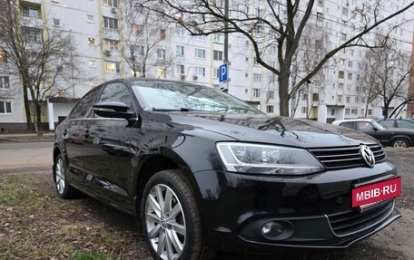 Volkswagen Jetta VI, 2011 год, 1 250 000 рублей, 18 фотография