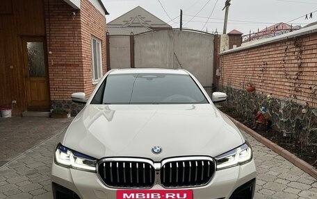 BMW 5 серия, 2021 год, 6 100 000 рублей, 2 фотография