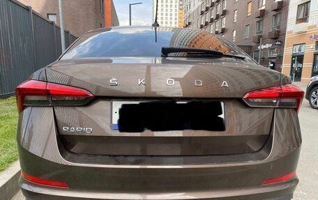 Skoda Rapid II, 2022 год, 2 100 000 рублей, 2 фотография