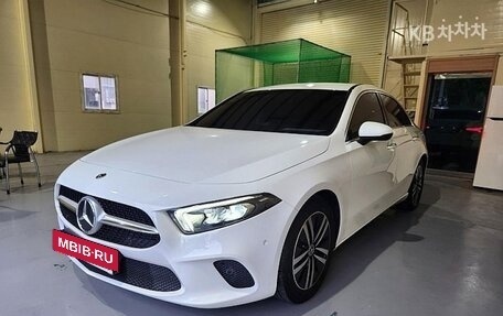 Mercedes-Benz A-Класс, 2022 год, 2 634 000 рублей, 2 фотография