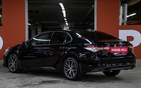 Toyota Camry, 2021 год, 3 198 000 рублей, 7 фотография