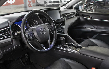 Toyota Camry, 2021 год, 3 198 000 рублей, 16 фотография