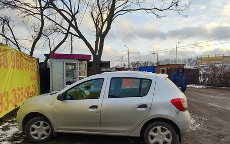 Renault Sandero II рестайлинг, 2015 год, 630 000 рублей, 3 фотография