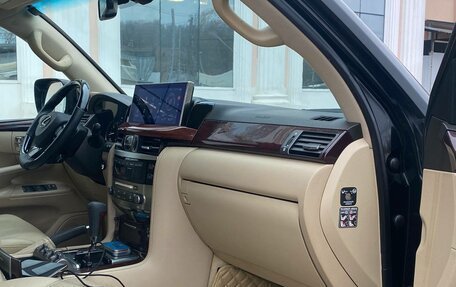 Lexus LX III, 2008 год, 3 999 999 рублей, 13 фотография