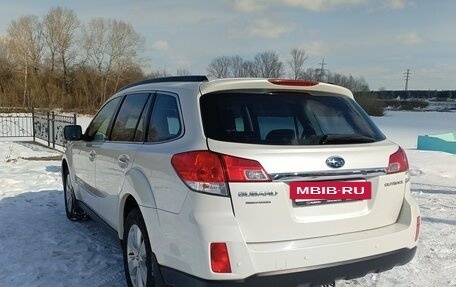 Subaru Outback IV рестайлинг, 2011 год, 1 595 000 рублей, 3 фотография