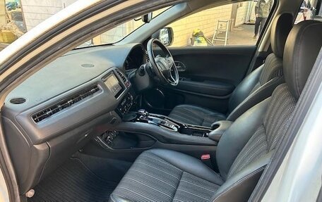 Honda Vezel, 2015 год, 1 150 000 рублей, 4 фотография