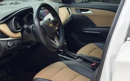 Chevrolet Monza, 2022 год, 1 060 000 рублей, 7 фотография