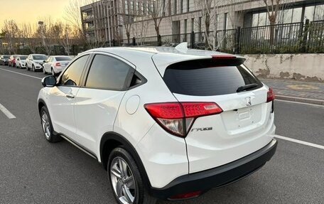 Honda Vezel, 2022 год, 1 450 000 рублей, 6 фотография