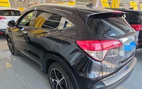 Honda Vezel, 2022 год, 1 430 000 рублей, 4 фотография