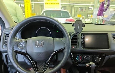 Honda Vezel, 2022 год, 1 430 000 рублей, 6 фотография