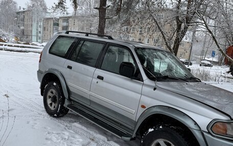 Mitsubishi Pajero Sport II рестайлинг, 2002 год, 620 000 рублей, 3 фотография
