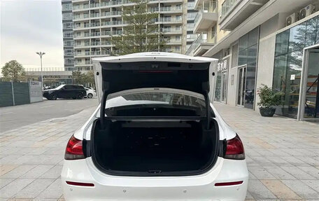 Mercedes-Benz A-Класс, 2022 год, 1 819 911 рублей, 10 фотография