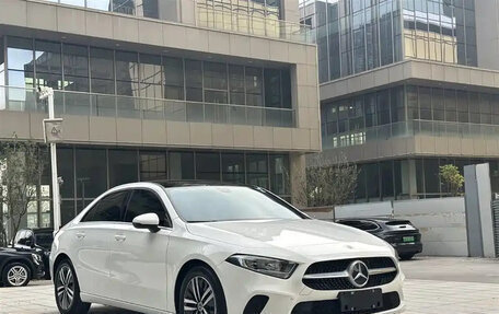 Mercedes-Benz A-Класс, 2022 год, 1 819 911 рублей, 3 фотография