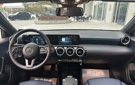 Mercedes-Benz A-Класс, 2022 год, 1 819 911 рублей, 13 фотография