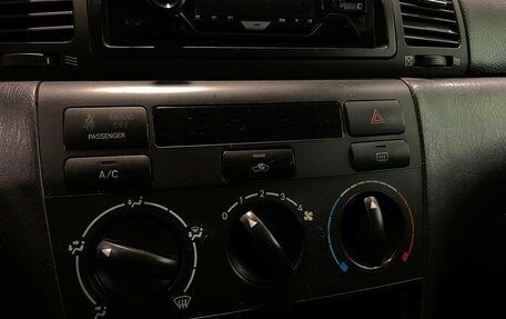 Toyota Corolla, 2005 год, 600 000 рублей, 17 фотография