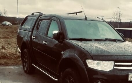 Mitsubishi L200 IV рестайлинг, 2014 год, 1 800 000 рублей, 4 фотография