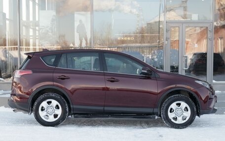 Toyota RAV4, 2018 год, 2 500 000 рублей, 4 фотография