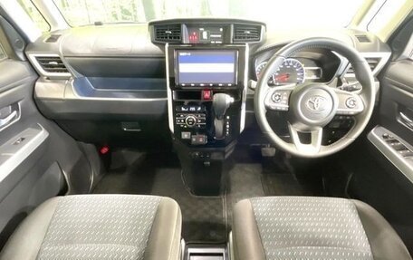 Toyota Roomy I, 2022 год, 1 150 000 рублей, 2 фотография