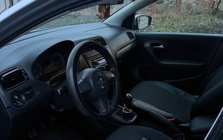 Volkswagen Polo VI (EU Market), 2011 год, 600 000 рублей, 5 фотография