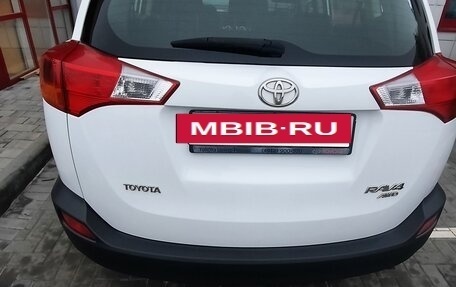 Toyota RAV4, 2014 год, 2 200 000 рублей, 5 фотография