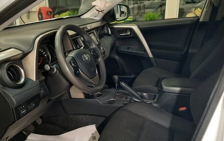 Toyota RAV4, 2014 год, 2 200 000 рублей, 14 фотография