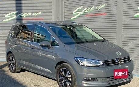 Volkswagen Golf VIII, 2022 год, 2 099 666 рублей, 4 фотография