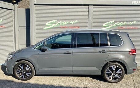 Volkswagen Golf VIII, 2022 год, 2 099 666 рублей, 28 фотография