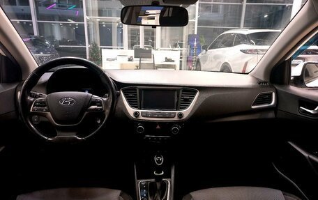 Hyundai Solaris II рестайлинг, 2018 год, 1 409 900 рублей, 9 фотография