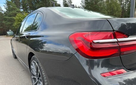 BMW 7 серия, 2017 год, 3 050 000 рублей, 6 фотография