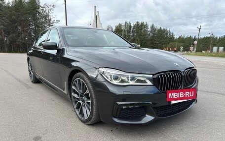 BMW 7 серия, 2017 год, 3 050 000 рублей, 10 фотография