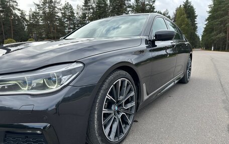 BMW 7 серия, 2017 год, 3 050 000 рублей, 17 фотография