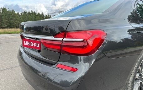 BMW 7 серия, 2017 год, 3 050 000 рублей, 14 фотография