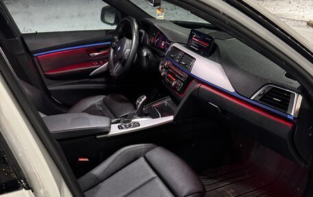 BMW 3 серия, 2018 год, 2 950 000 рублей, 12 фотография