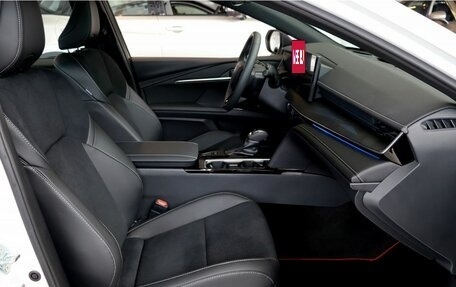 Toyota Camry, 2025 год, 4 990 000 рублей, 14 фотография