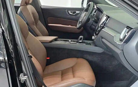 Volvo XC60 II, 2024 год, 4 999 911 рублей, 10 фотография