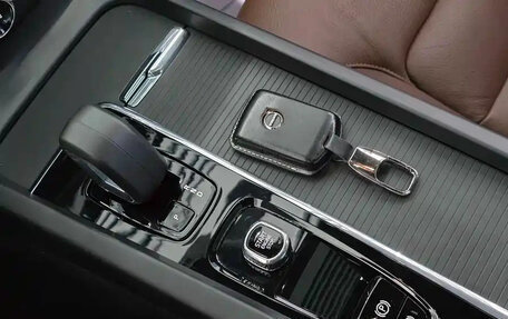 Volvo XC60 II, 2024 год, 4 999 911 рублей, 16 фотография