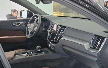 Volvo XC60 II, 2024 год, 4 999 911 рублей, 9 фотография